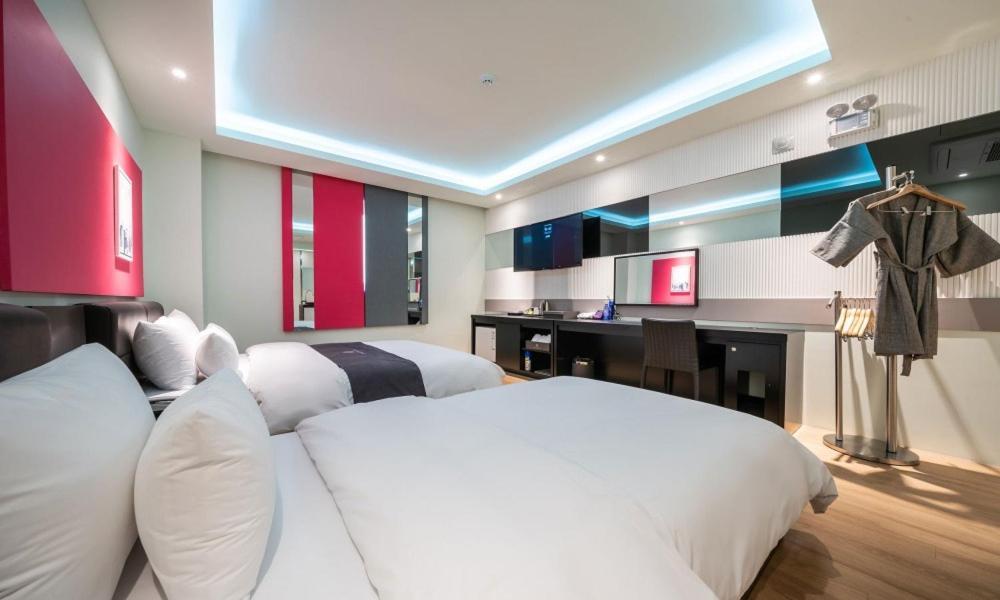 Gimpo Pentastar Hotel Екстер'єр фото